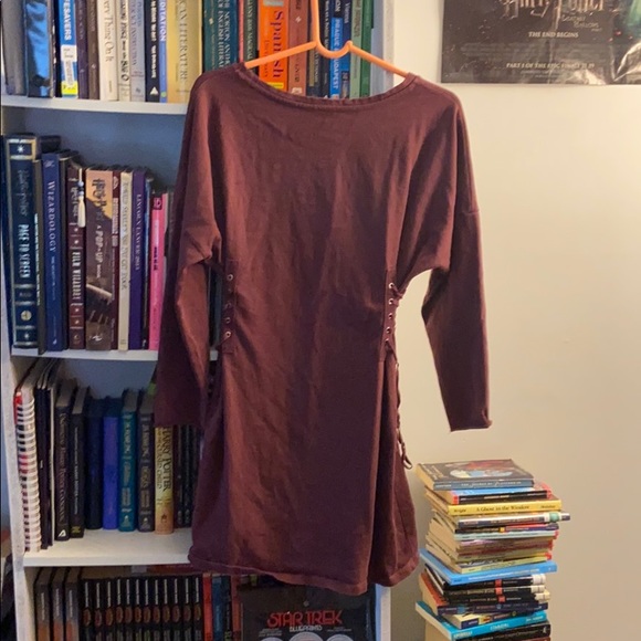 Cute Laced Dress - Picture 2 of 4